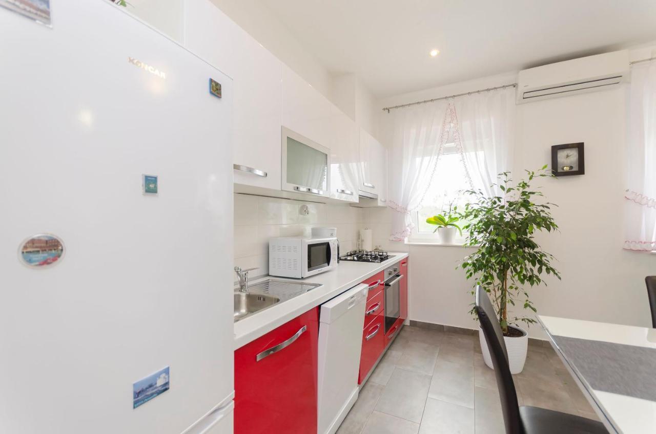 Apartment Luka Rupe Eksteriør billede